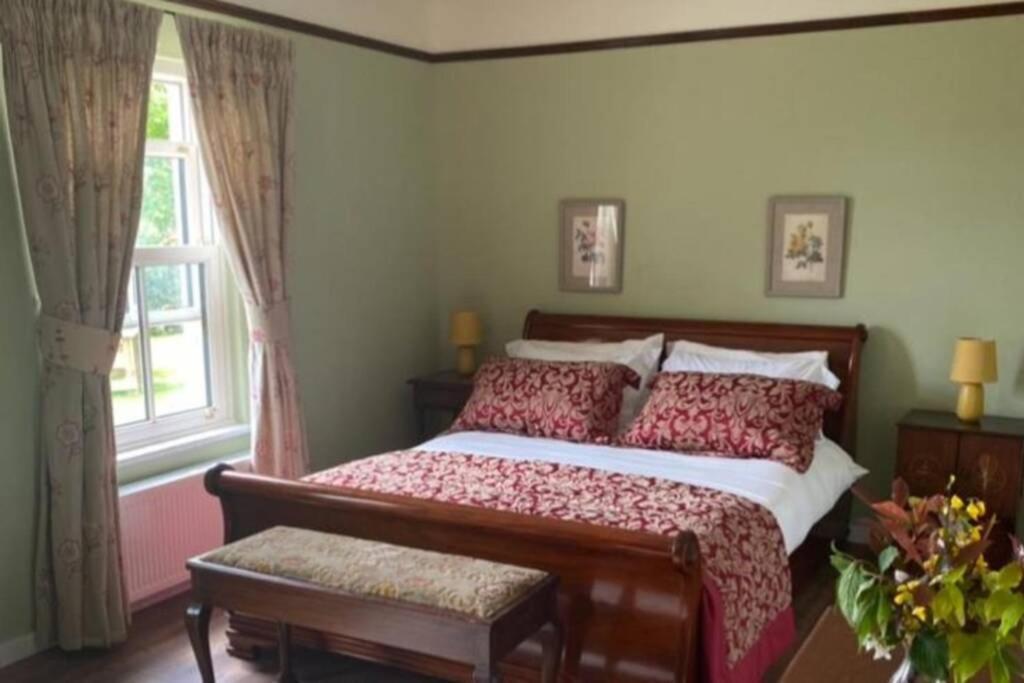 Yellow Heights Accommodation Tinahely Bagian luar foto