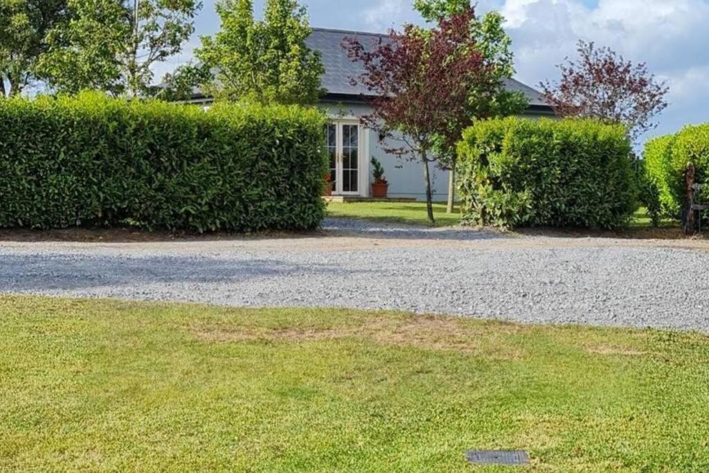 Yellow Heights Accommodation Tinahely Bagian luar foto
